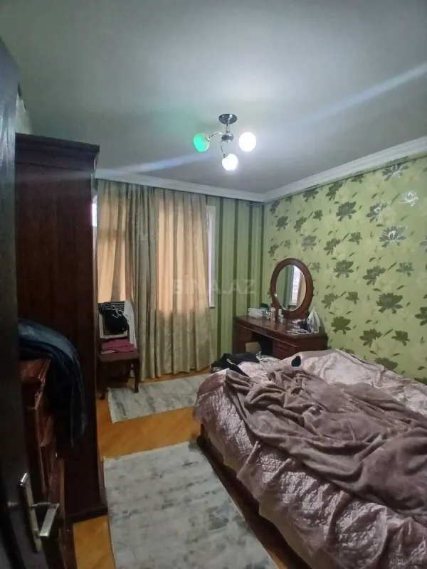 Satılır 2 otaqlı mənzil 67 m²