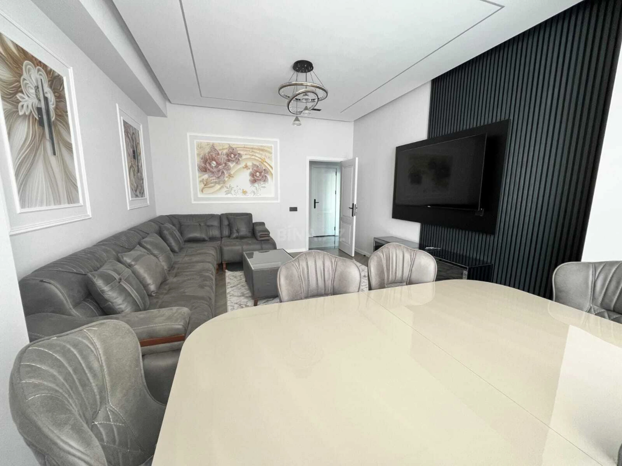 Kirayə verilir 3 otaqlı mənzil 115 m²