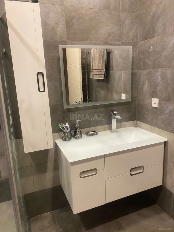 Satılır 3 otaqlı mənzil 82.3 m²