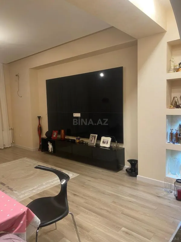 Satılır 3 otaqlı mənzil 82.3 m²