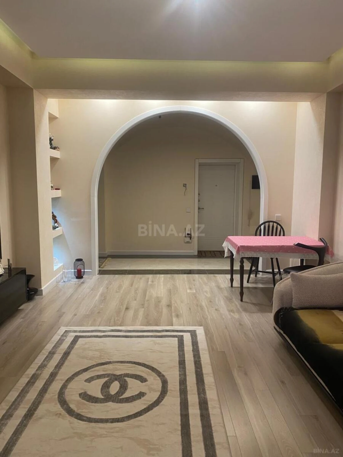 Satılır 3 otaqlı mənzil 82.3 m²