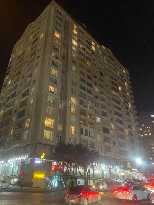 Satılır 3 otaqlı mənzil 82.3 m²