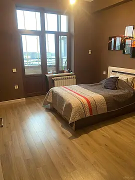 Satılır 3 otaqlı mənzil 82.3 m²