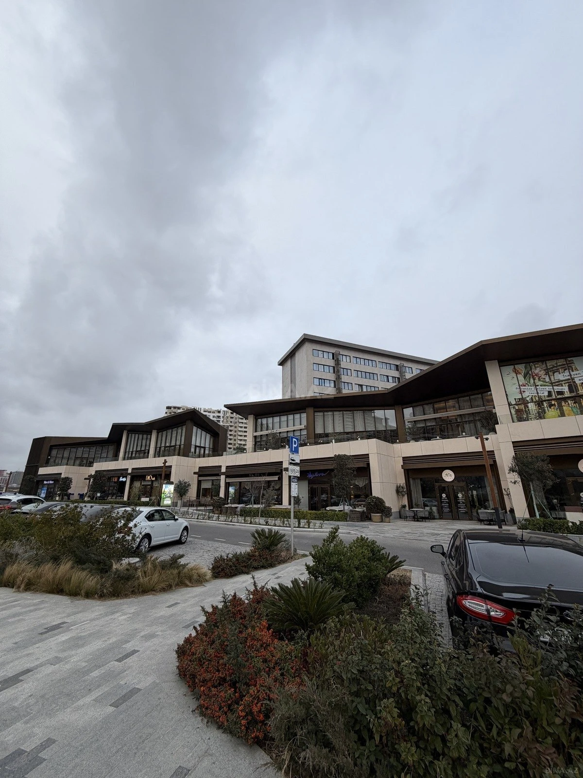 Satılır 2 otaqlı mənzil 70 m²