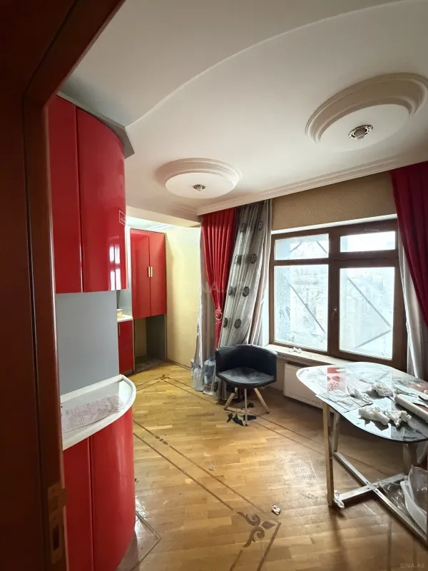 Satılır 2 otaqlı mənzil 70 m²