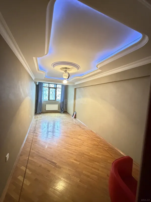 Satılır 2 otaqlı mənzil 70 m²