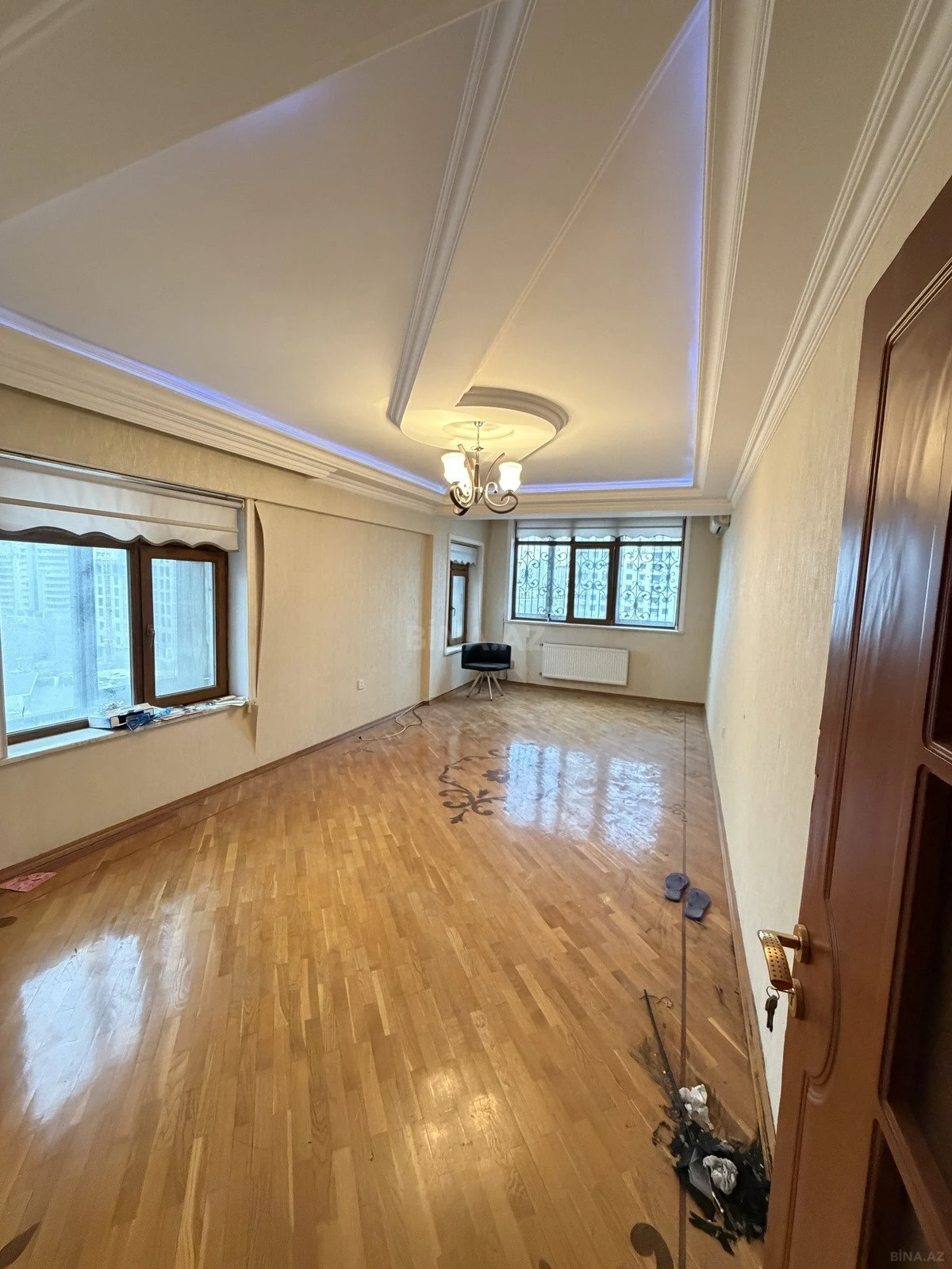 Satılır 2 otaqlı mənzil 70 m²