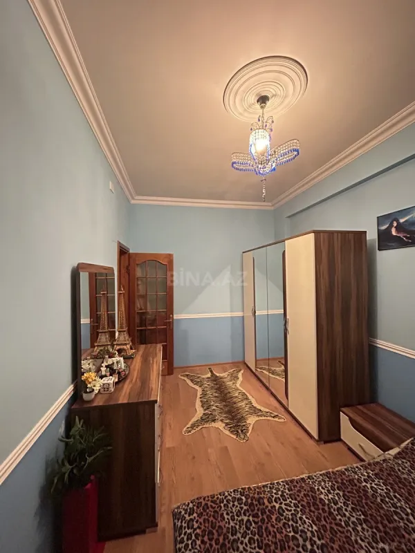 Satılır 2 otaqlı mənzil 96 m²