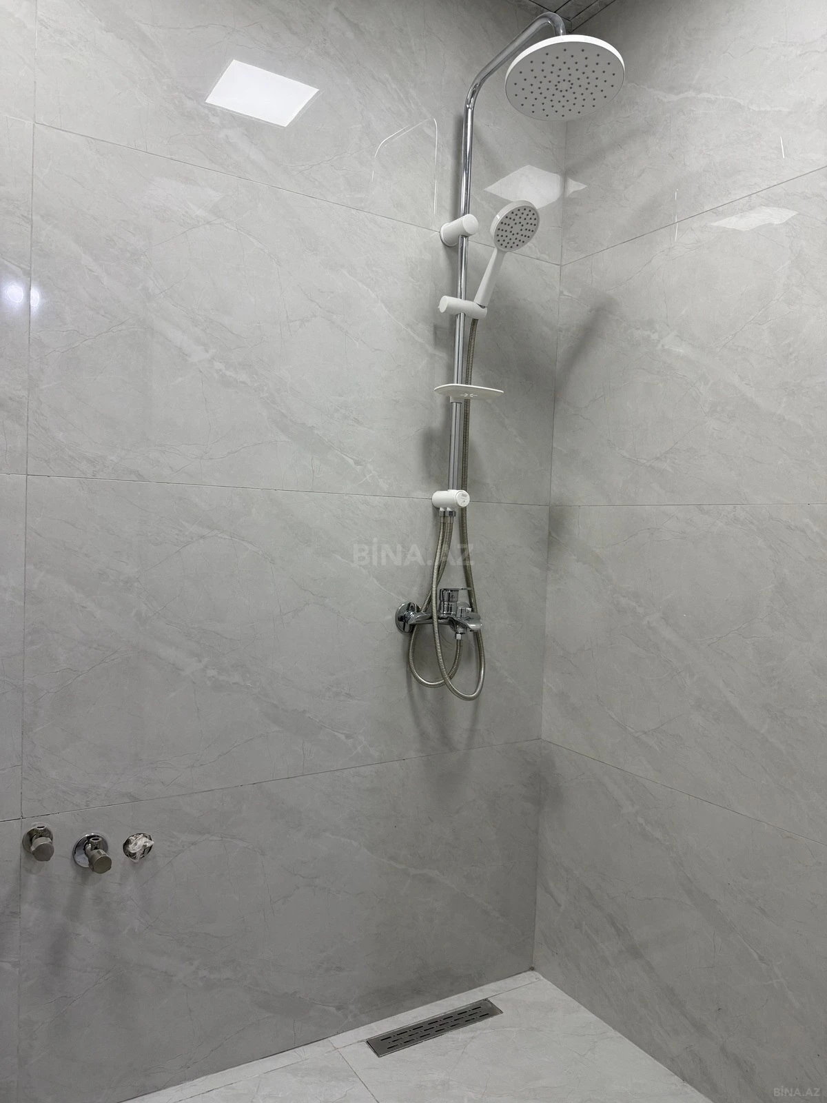 Satılır 1 otaqlı mənzil 20 m²