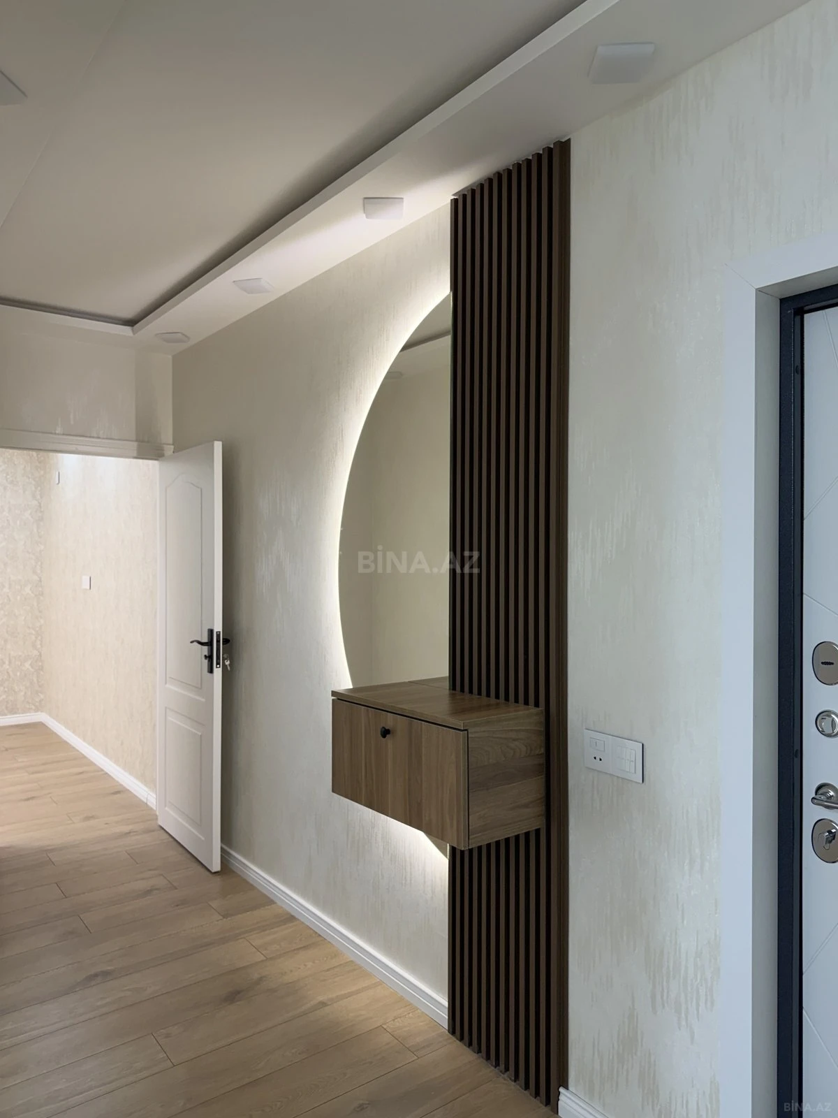 Satılır 2 otaqlı mənzil 65 m²