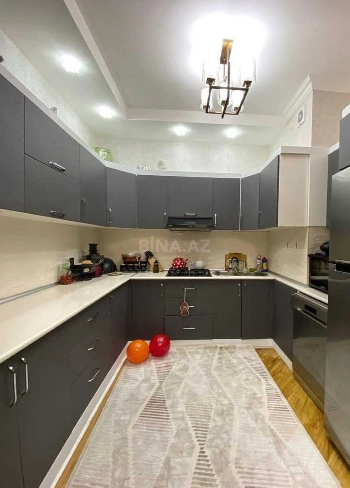 Satılır 3 otaqlı mənzil 97 m²
