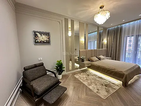 Satılır 3 otaqlı mənzil 91 m²