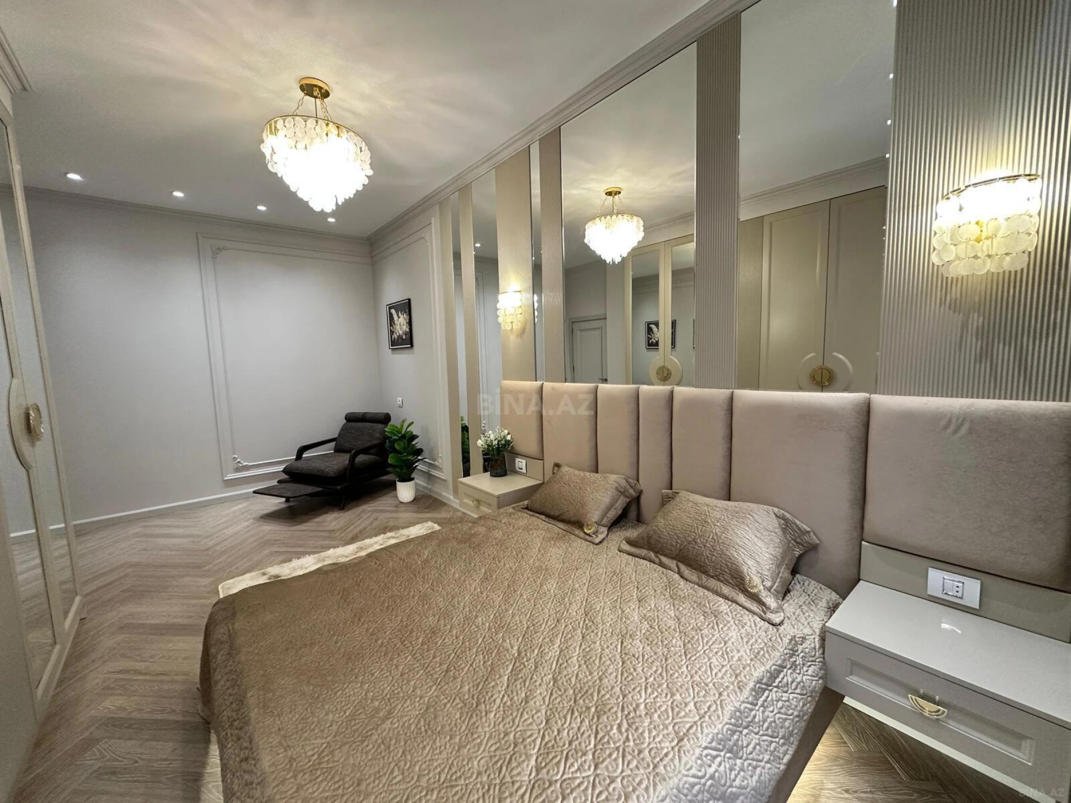 Satılır 3 otaqlı mənzil 91 m²