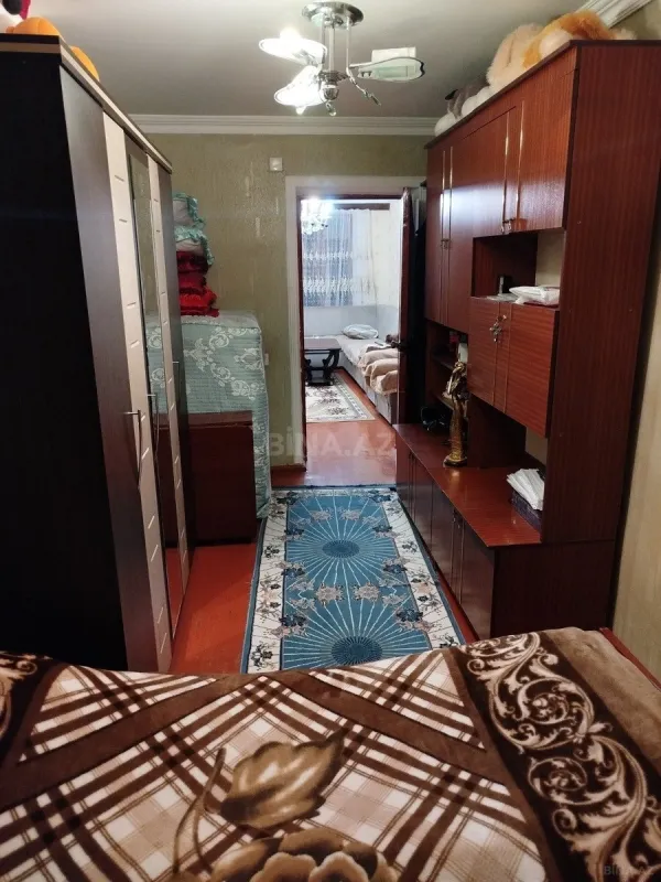 Satılır 4 otaqlı mənzil 40 m²