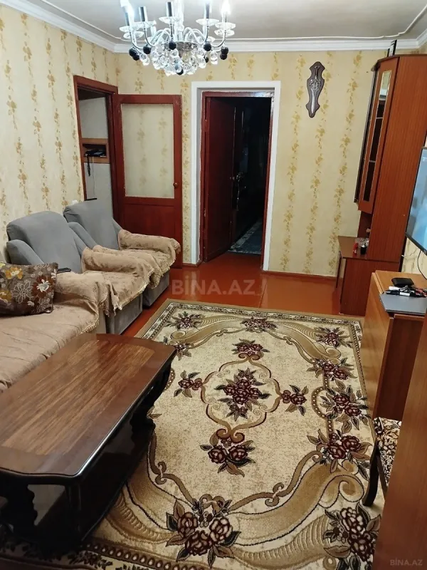 Satılır 4 otaqlı mənzil 40 m²