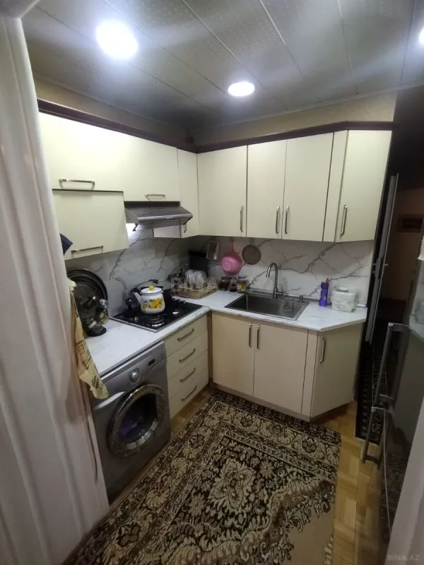 Satılır 4 otaqlı mənzil 40 m²