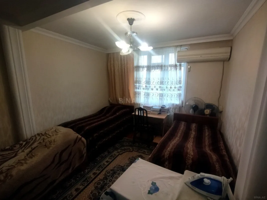 Satılır 4 otaqlı mənzil 40 m²