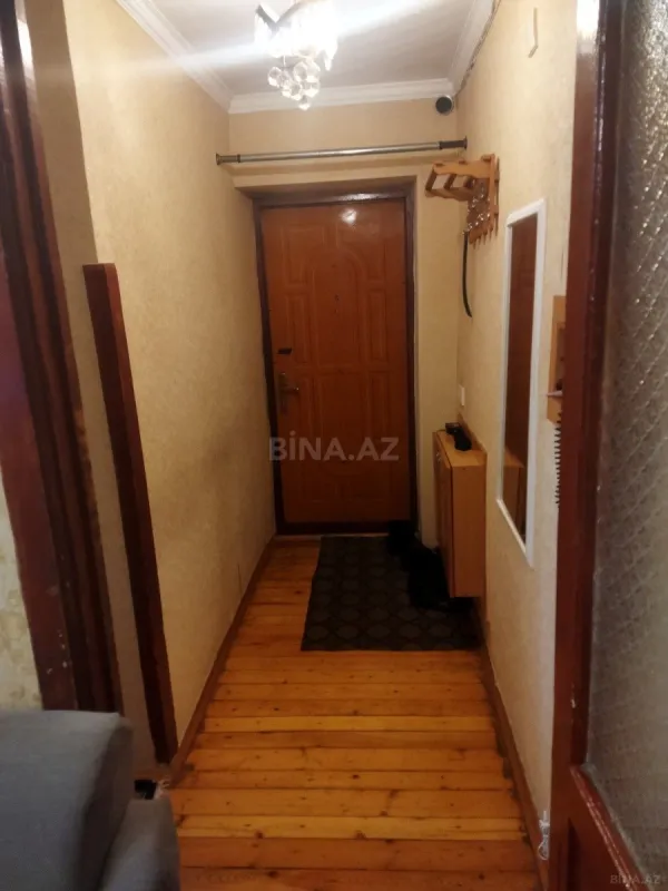 Satılır 4 otaqlı mənzil 40 m²