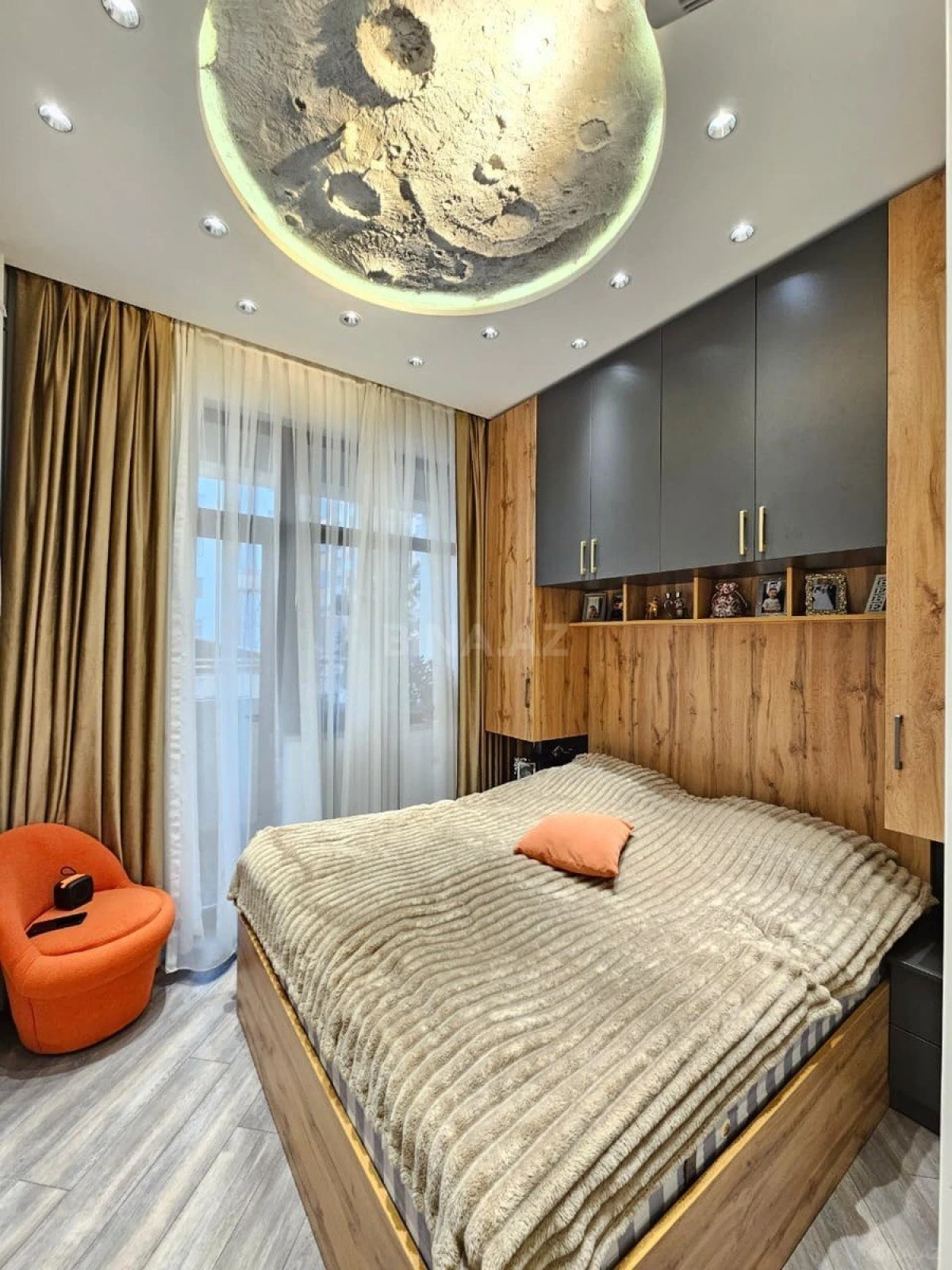 Satılır 2 otaqlı mənzil 48 m²