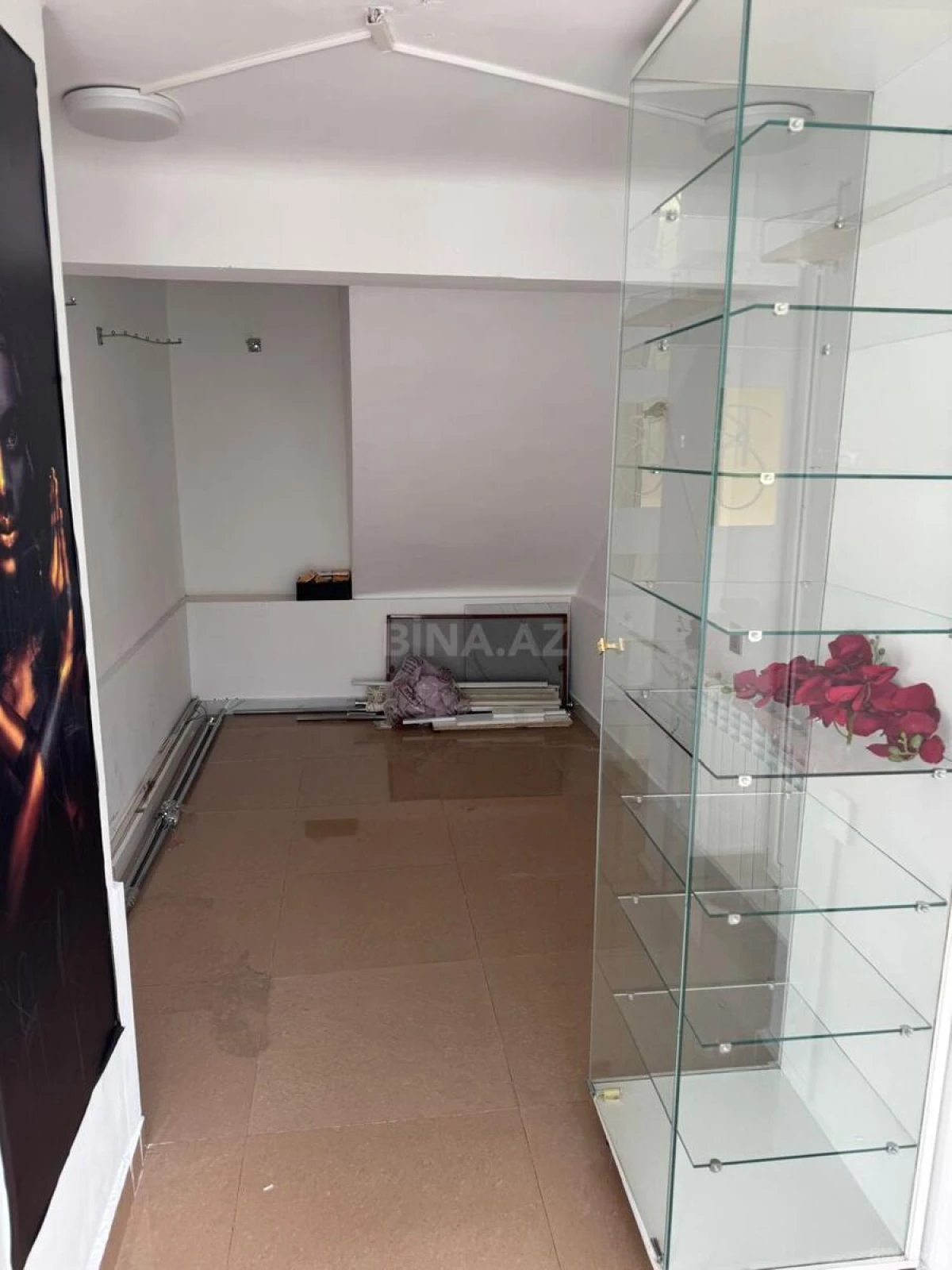 Kirayə verilir 3 otaqlı ofis 110 m²