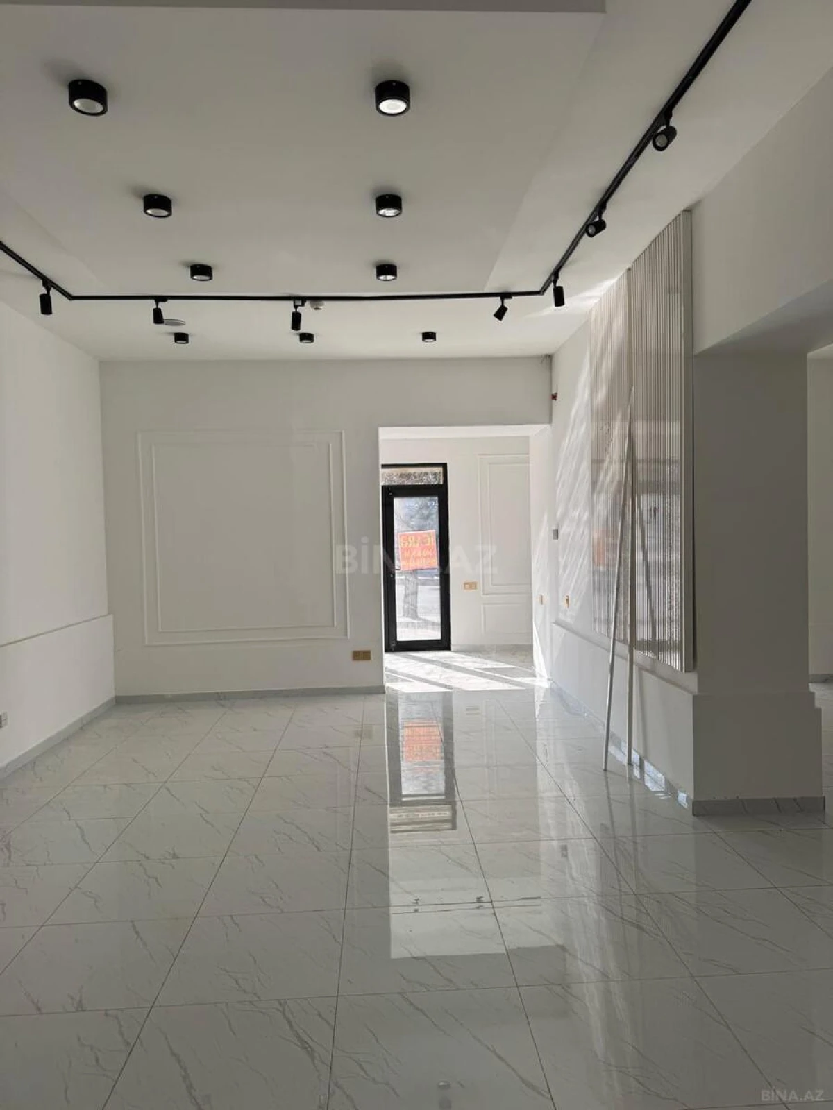 Kirayə verilir 3 otaqlı ofis 110 m²