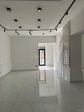 Kirayə verilir 3 otaqlı ofis 110 m²