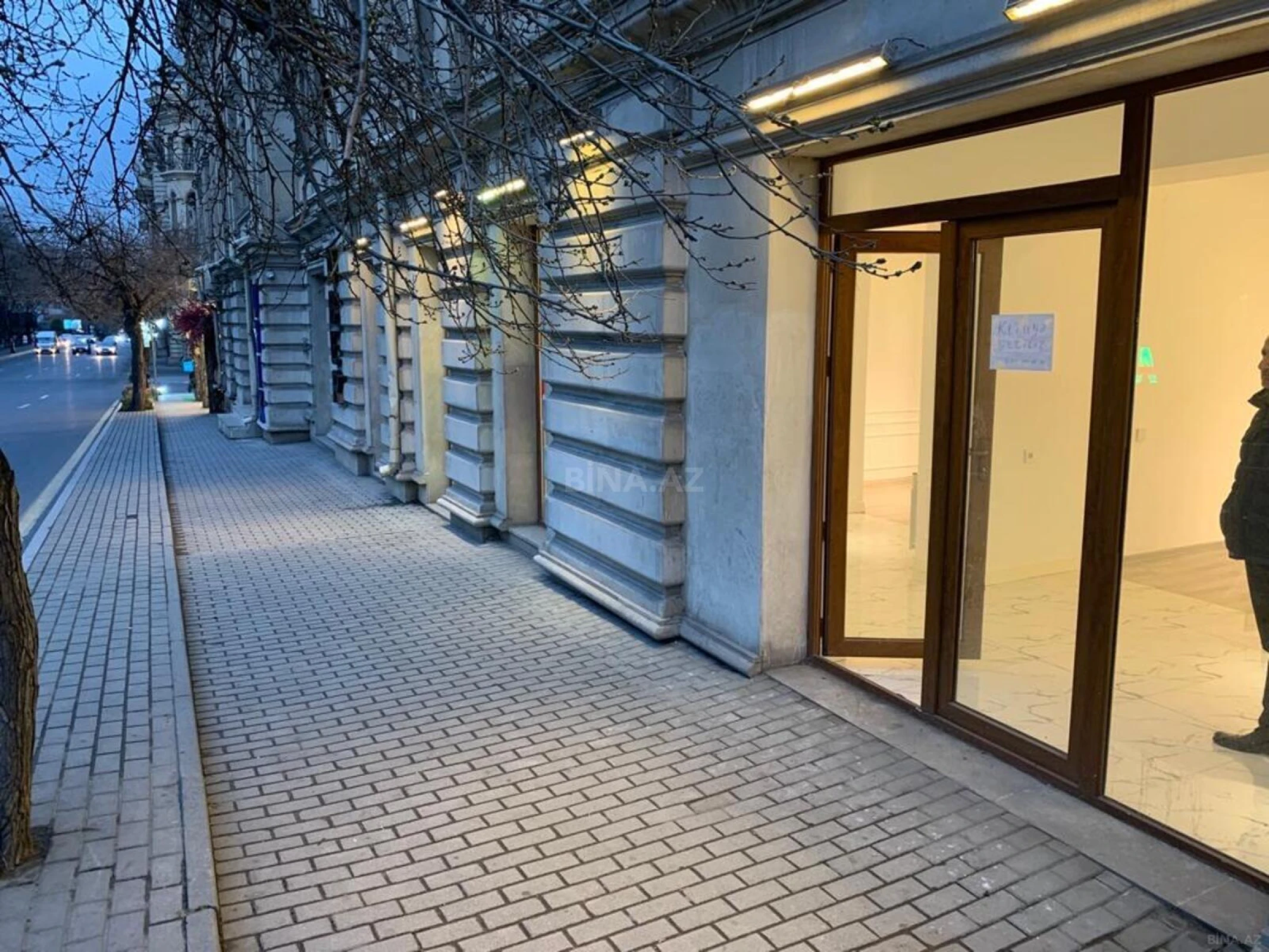 Kirayə verilir 3 otaqlı ofis 110 m²