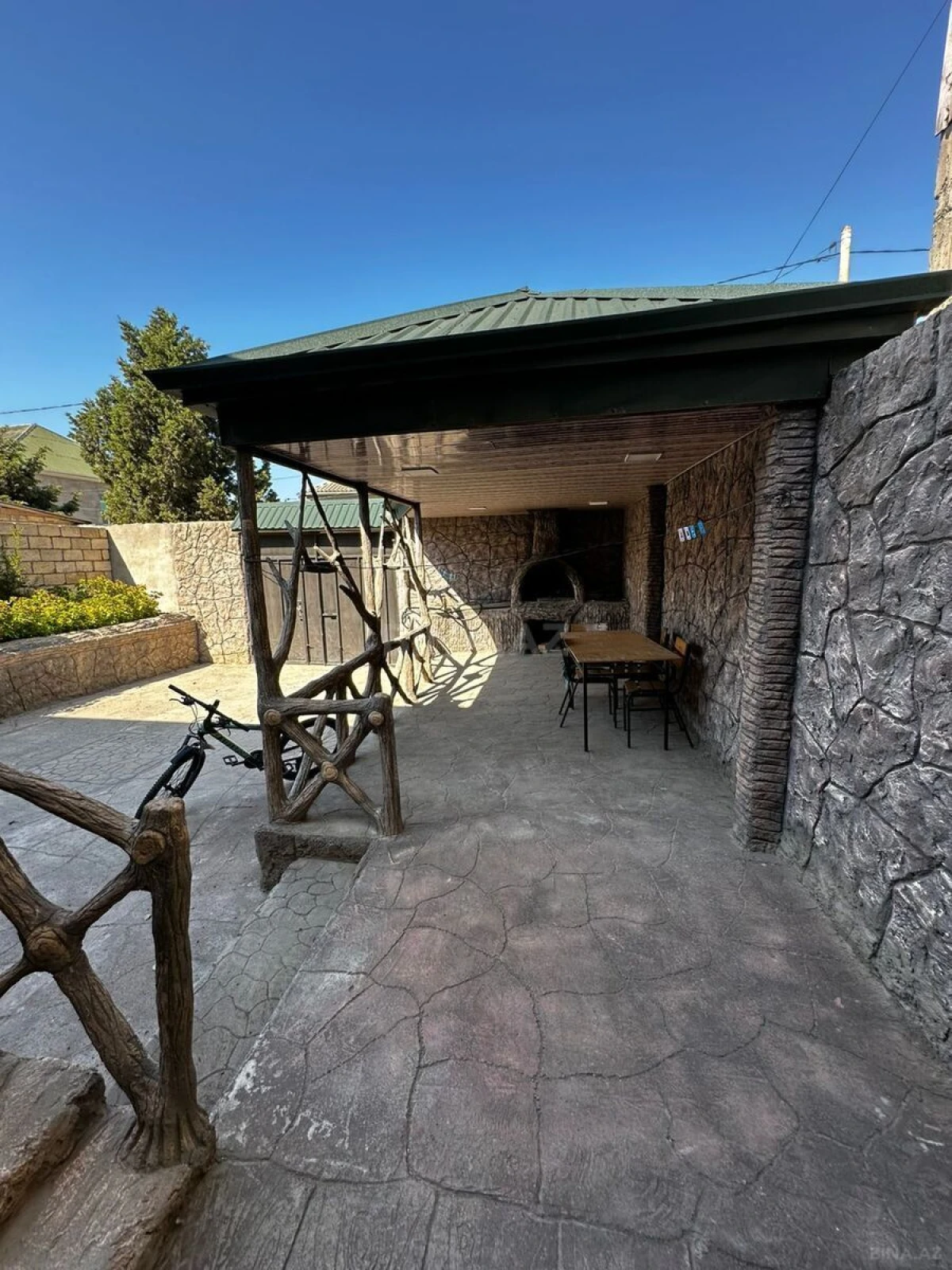 Satılır 4 otaqlı həyət evi 100 m²