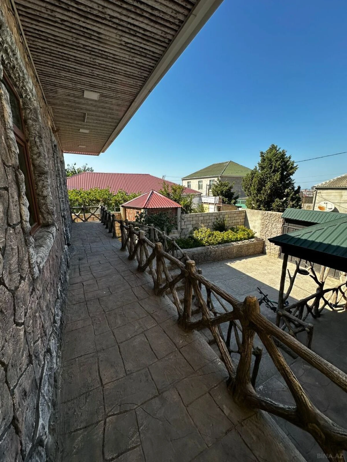 Satılır 4 otaqlı həyət evi 100 m²