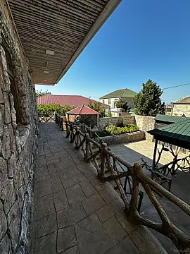 Satılır 4 otaqlı həyət evi 100 m²