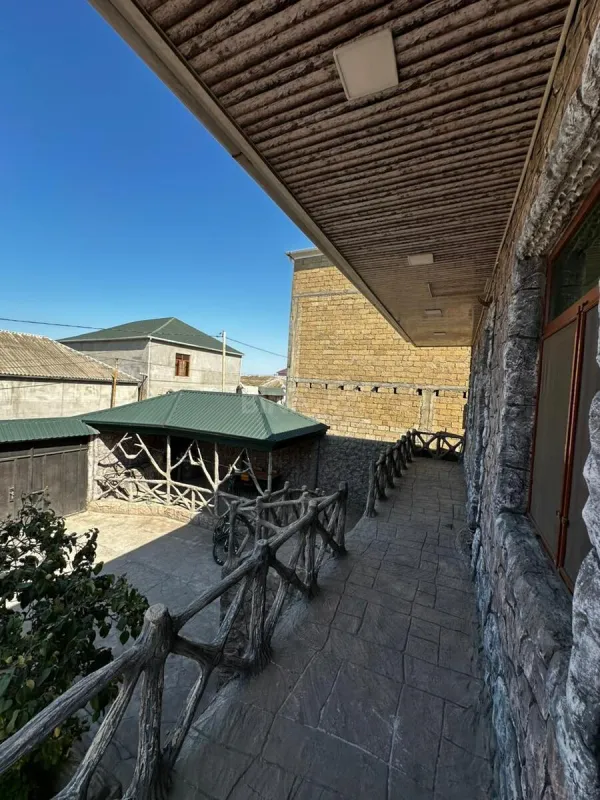 Satılır 4 otaqlı həyət evi 100 m²