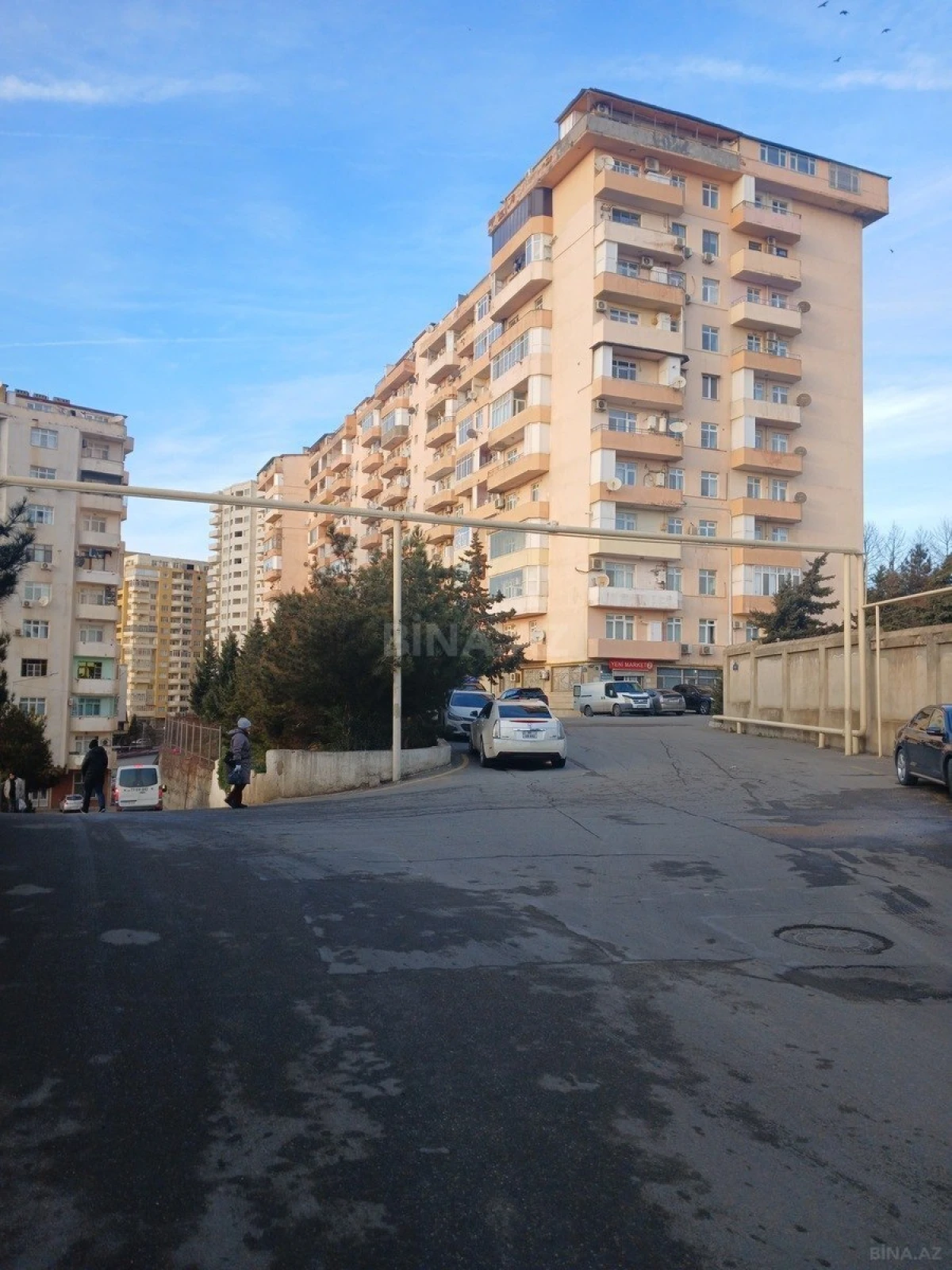 Satılır 3 otaqlı mənzil 113.7 m²