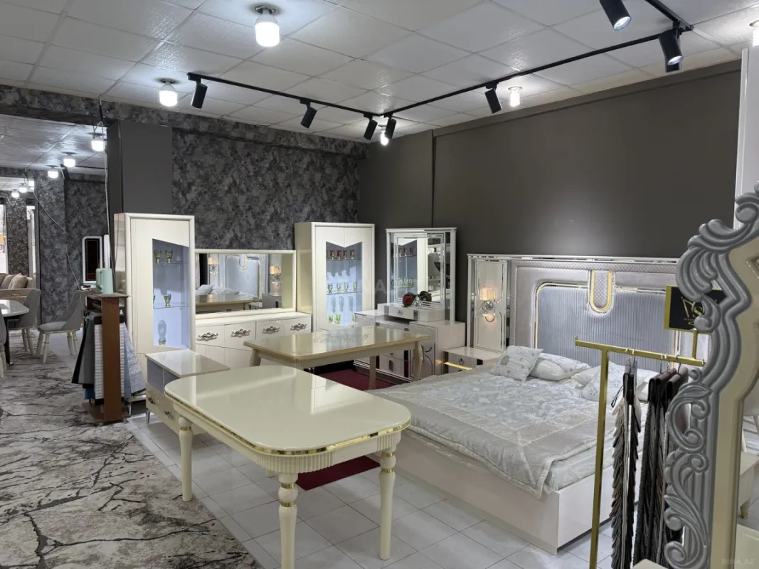 Satılır obyekt 108 m²