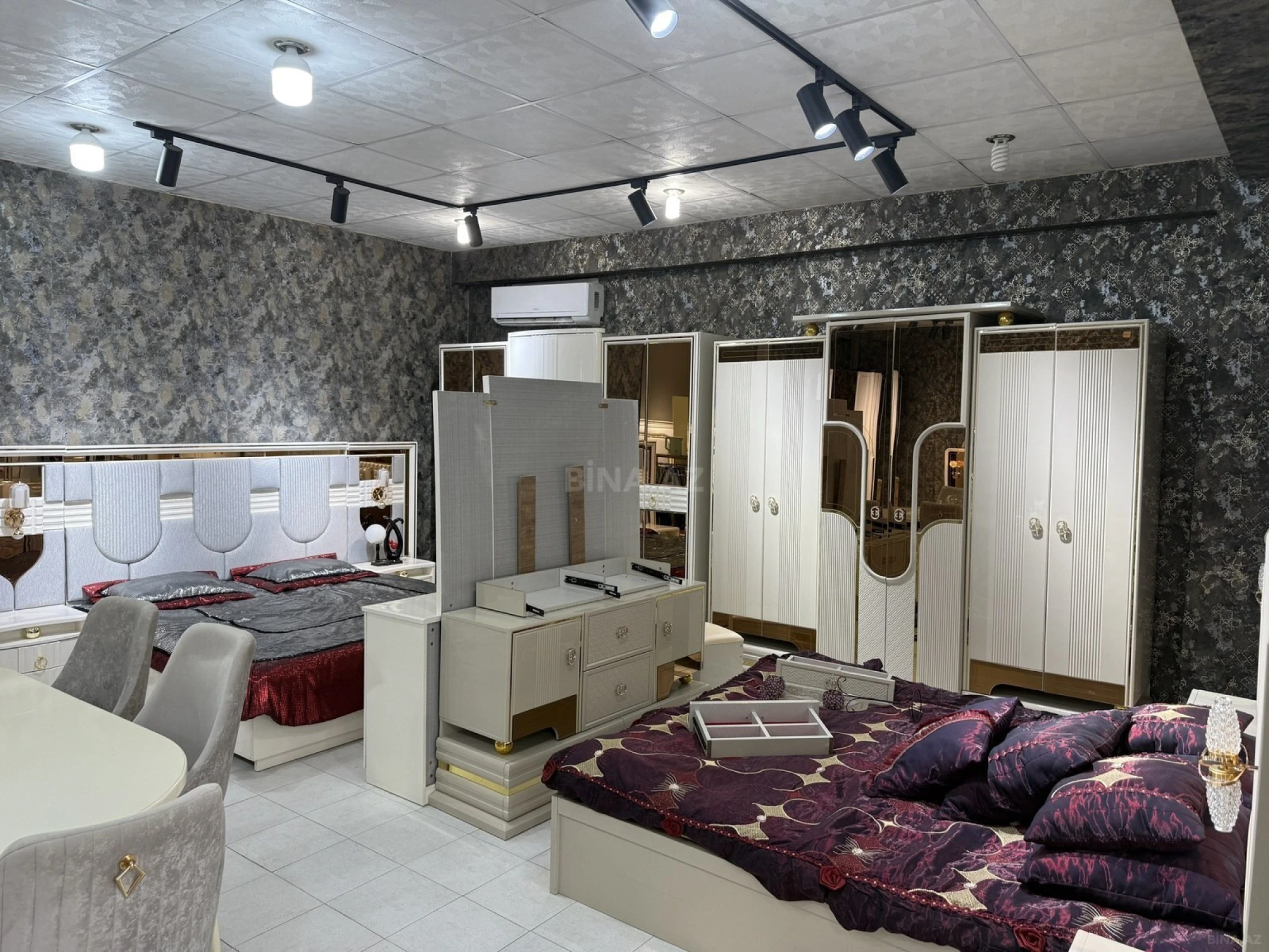 Satılır obyekt 108 m²