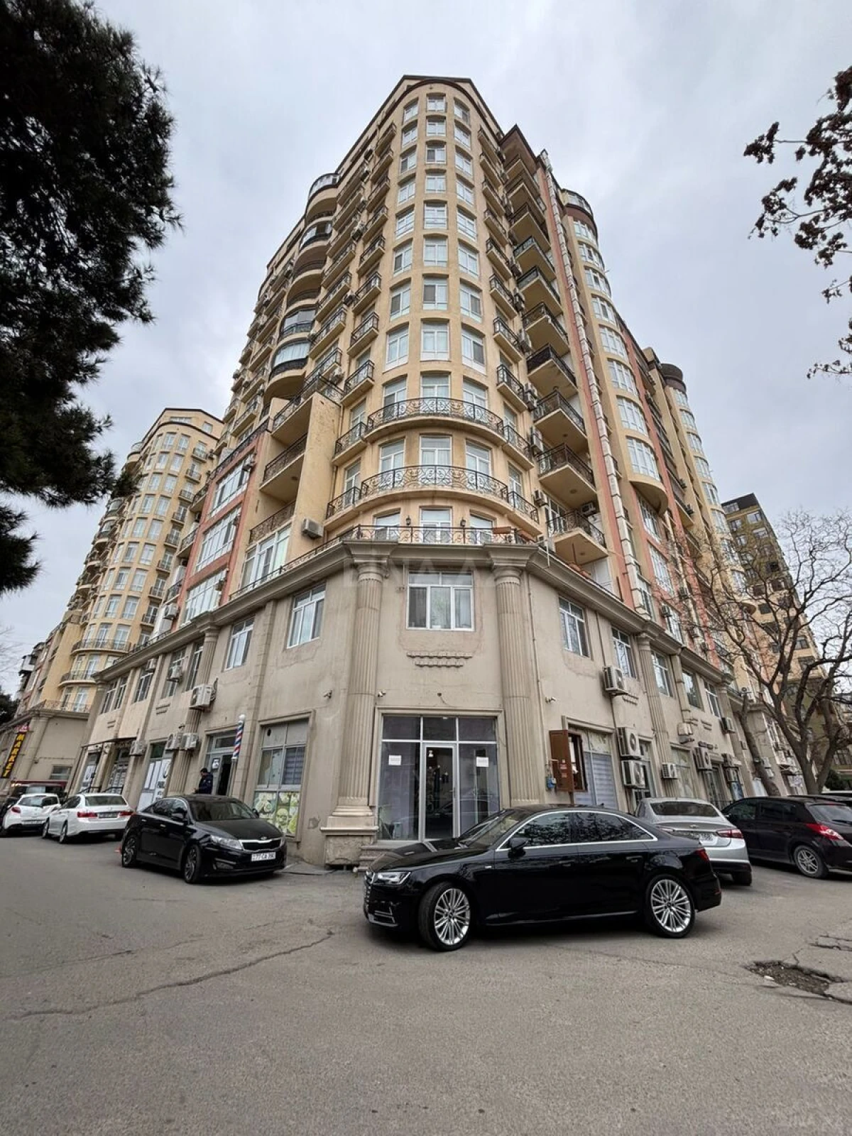 Satılır 3 otaqlı mənzil 73 m²