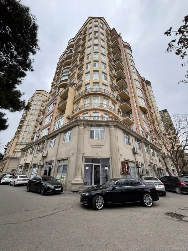 Satılır 3 otaqlı mənzil 73 m²