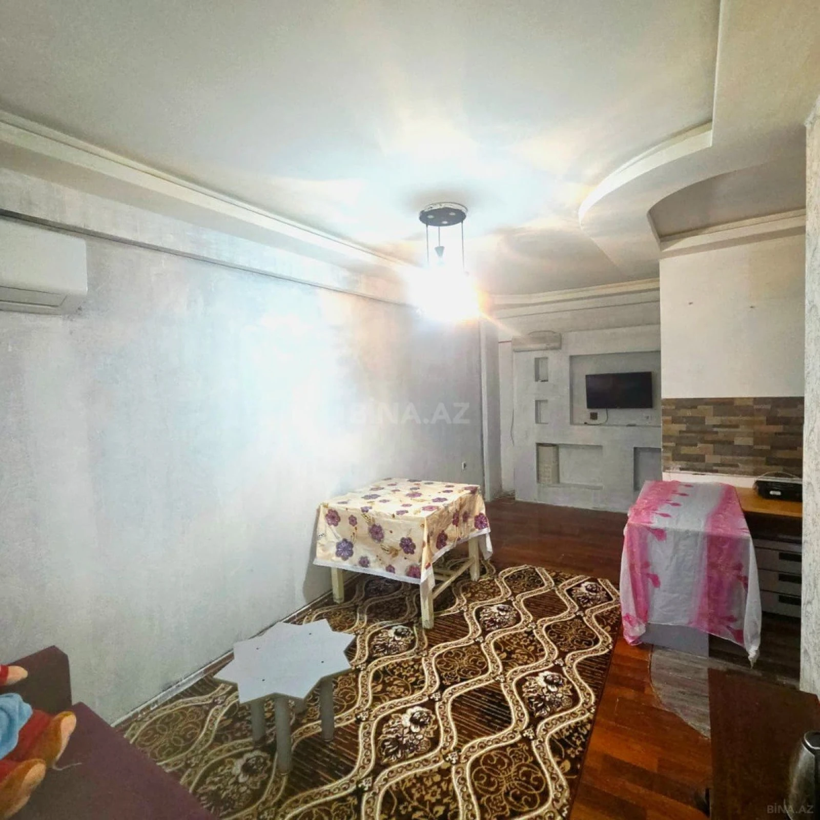 Kirayə verilir 2 otaqlı mənzil 50 m²
