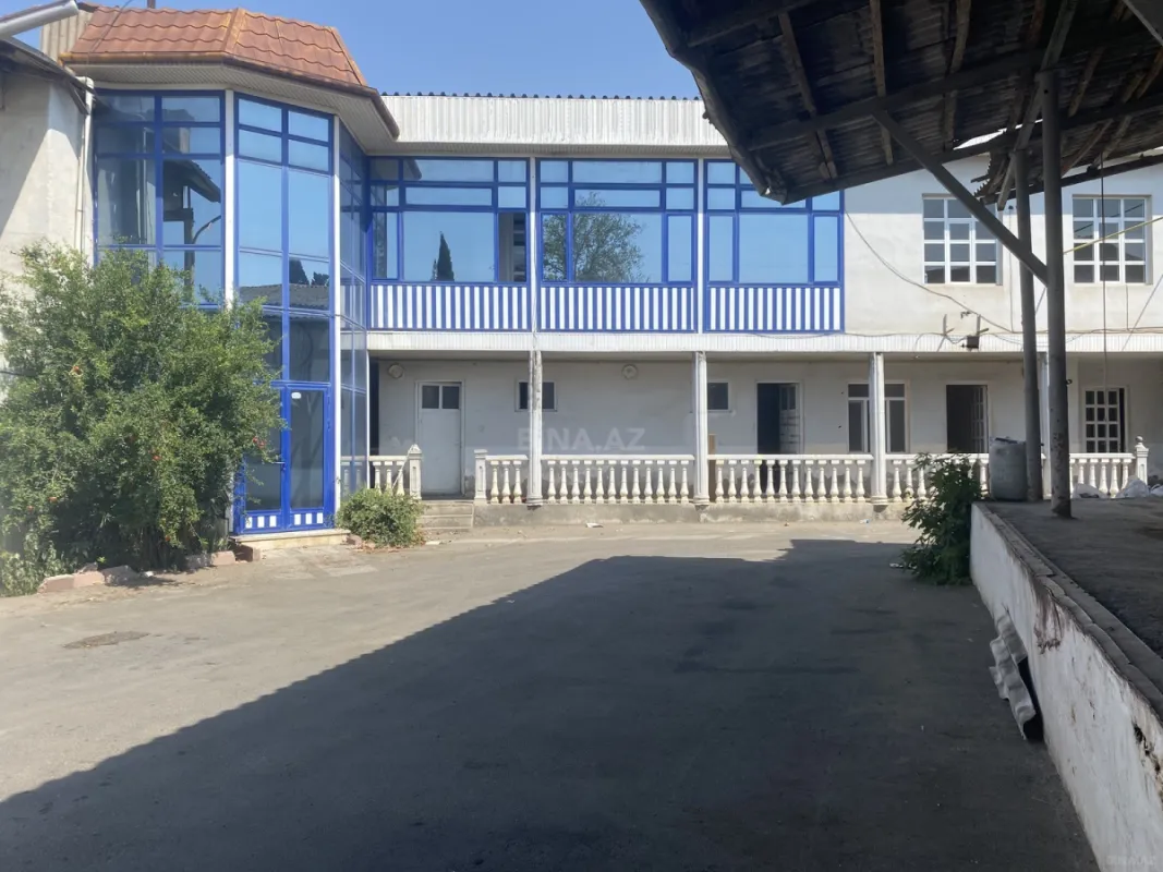 Satılır obyekt 5500 m²