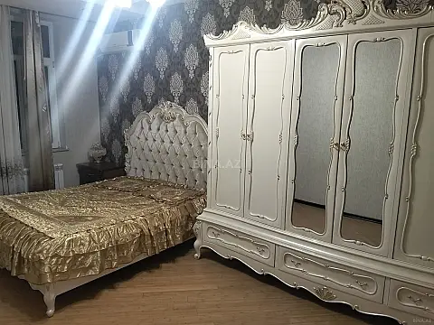 Kirayə verilir 3 otaqlı mənzil 120 m²