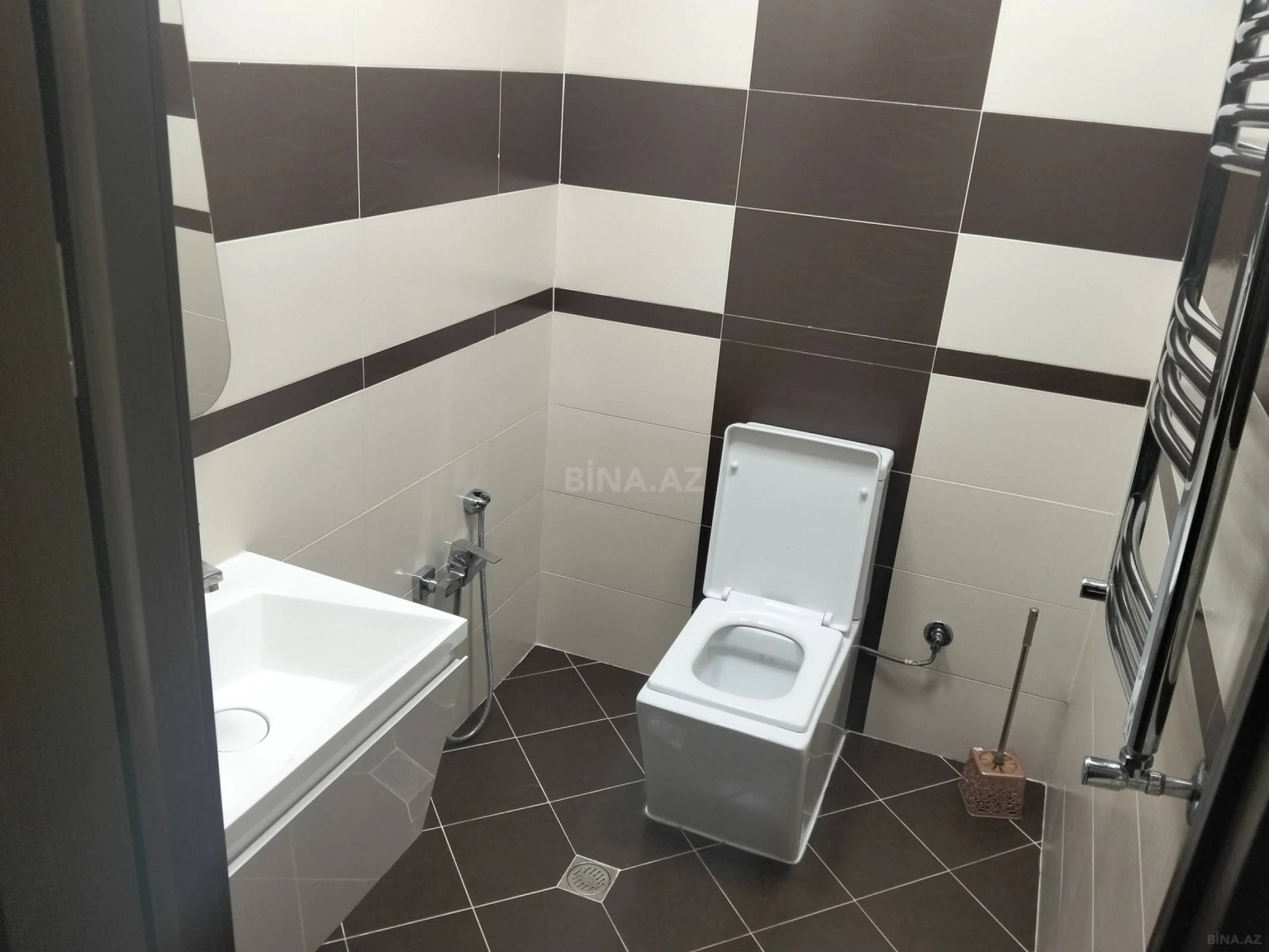Kirayə verilir 3 otaqlı mənzil 120 m²