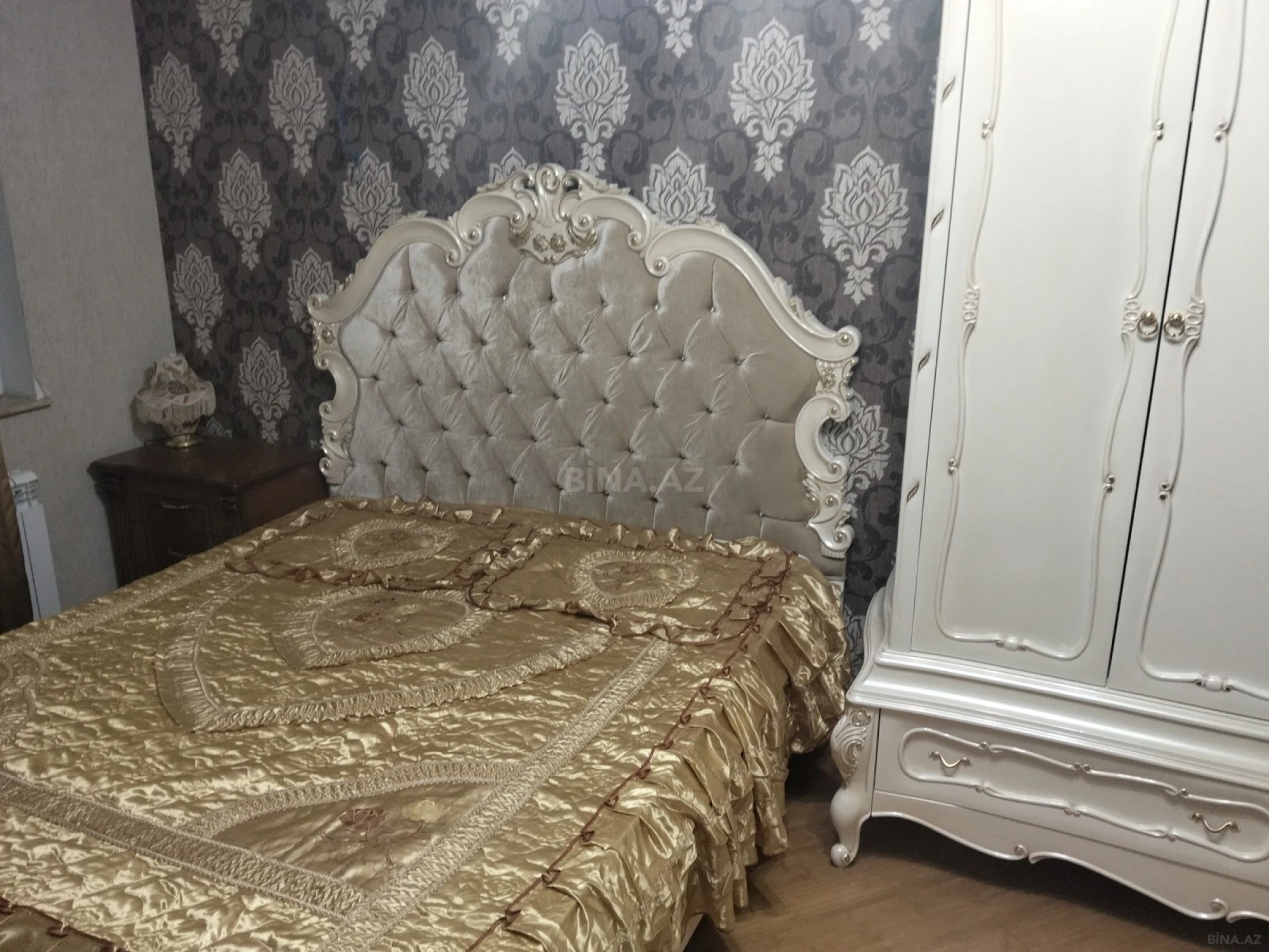 Kirayə verilir 3 otaqlı mənzil 120 m²