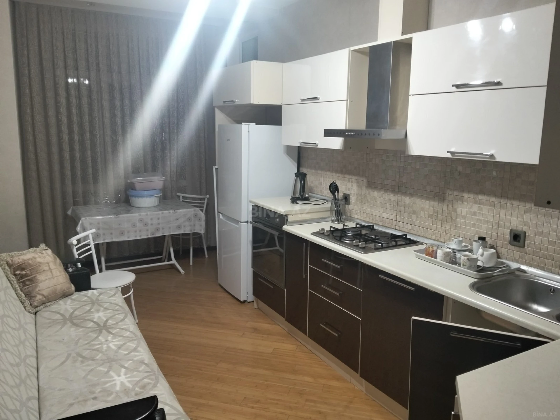 Kirayə verilir 3 otaqlı mənzil 120 m²