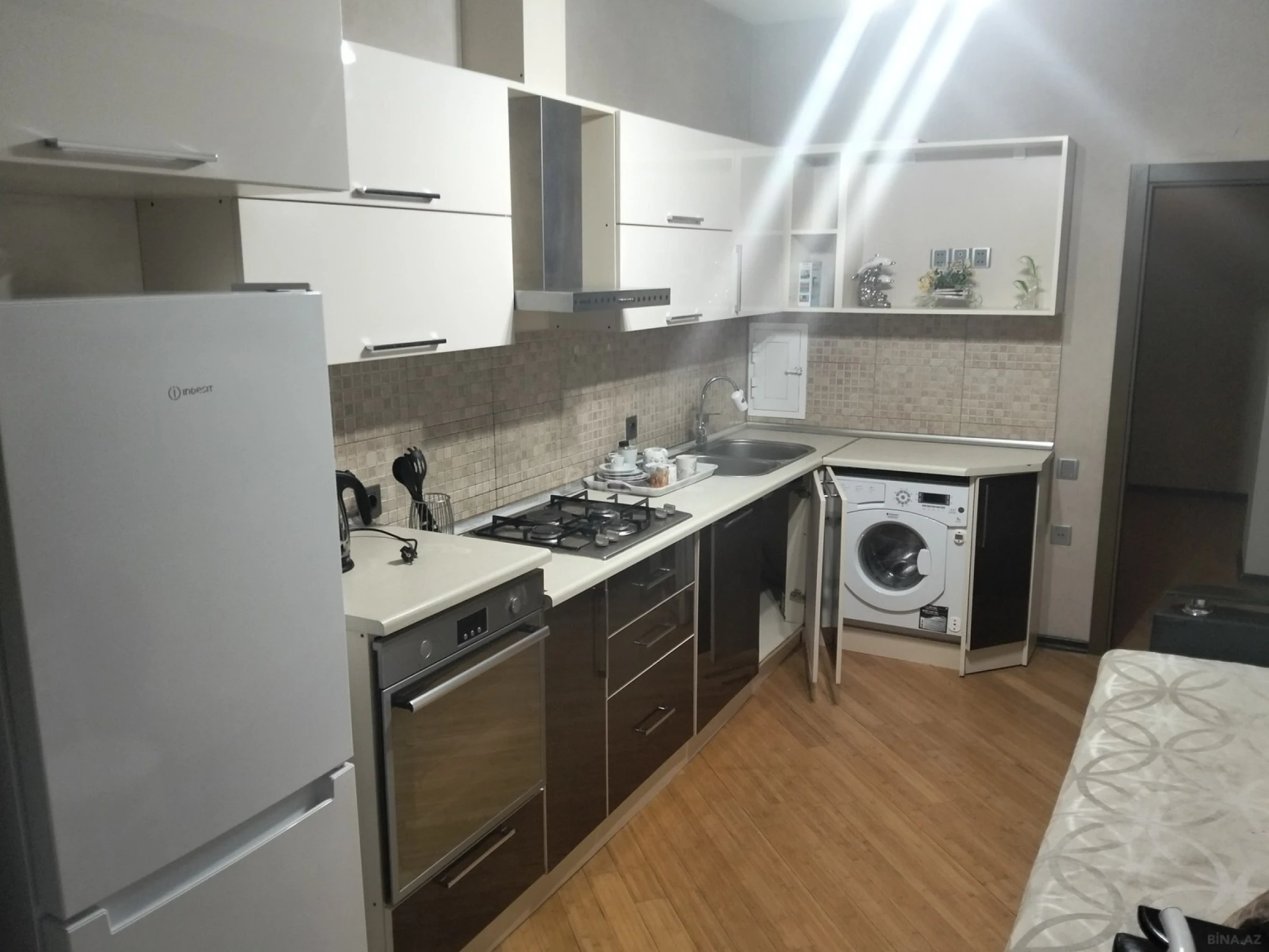 Kirayə verilir 3 otaqlı mənzil 120 m²