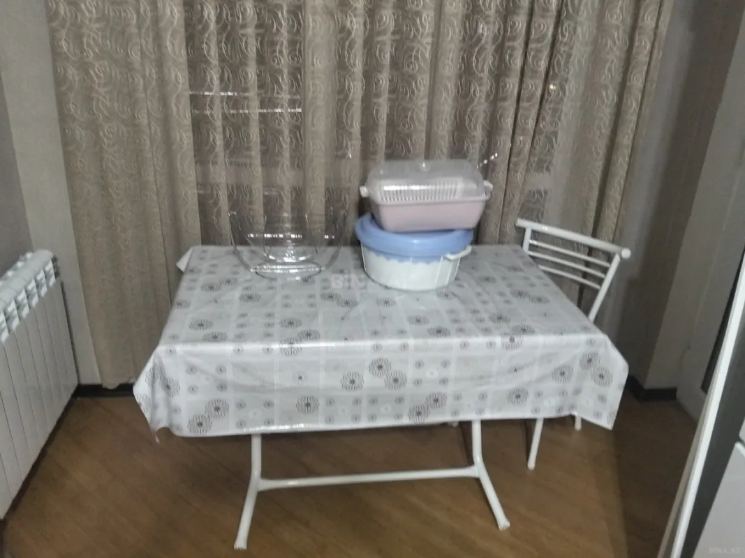 Kirayə verilir 3 otaqlı mənzil 120 m²