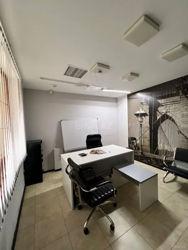 Kirayə verilir 2 otaqlı ofis 52 m²