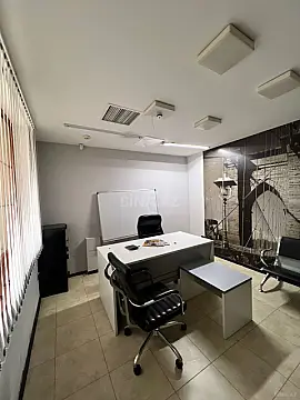 Kirayə verilir 2 otaqlı ofis 52 m²