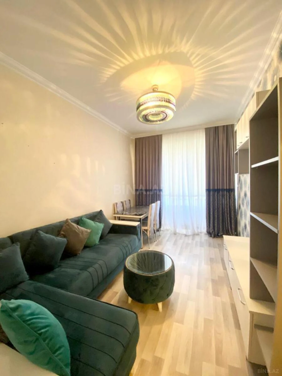 Kirayə verilir 2 otaqlı mənzil 55 m²
