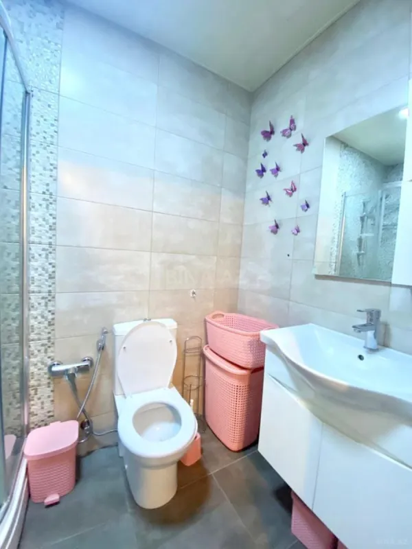 Kirayə verilir 2 otaqlı mənzil 55 m²