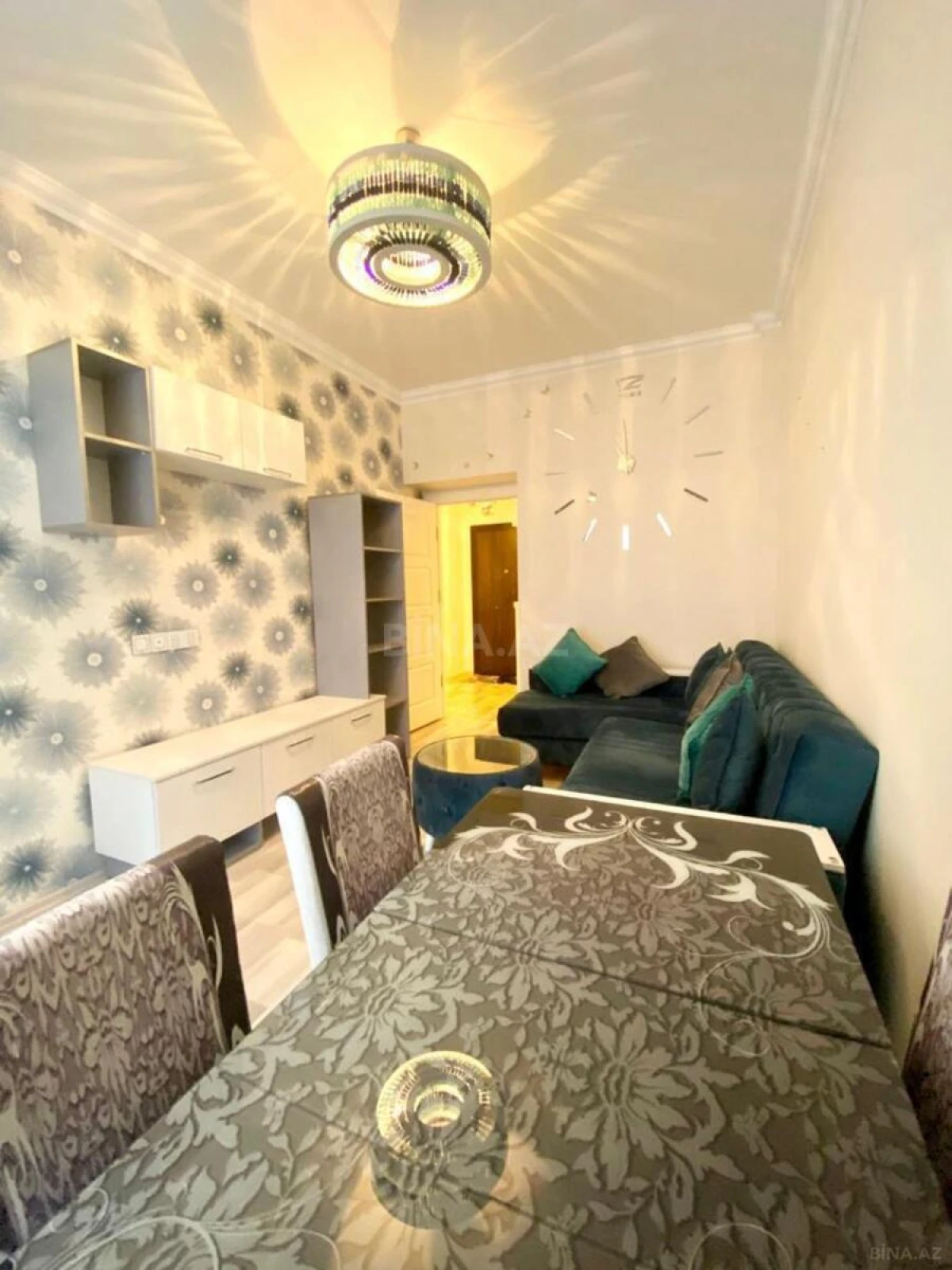 Kirayə verilir 2 otaqlı mənzil 55 m²