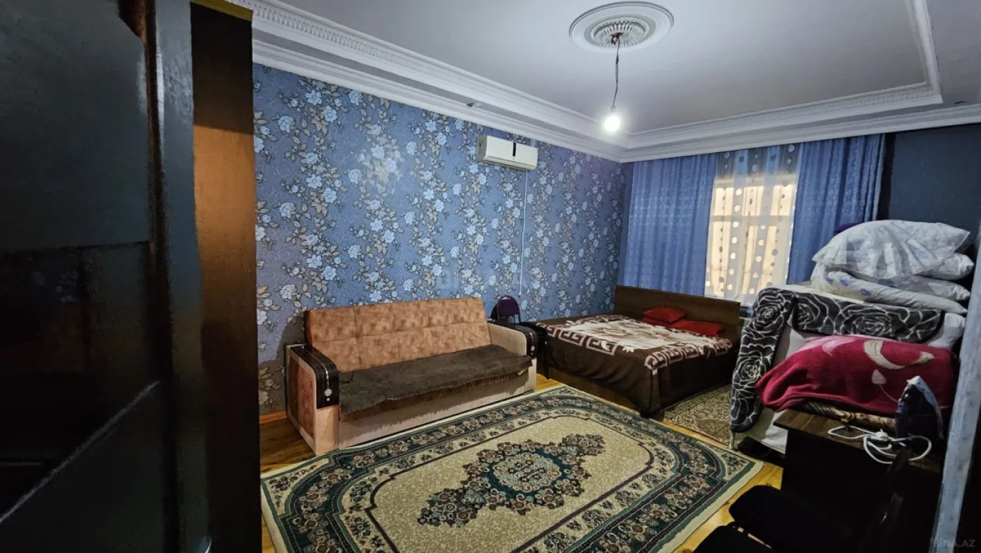 Satılır 7 otaqlı həyət evi 210 m²